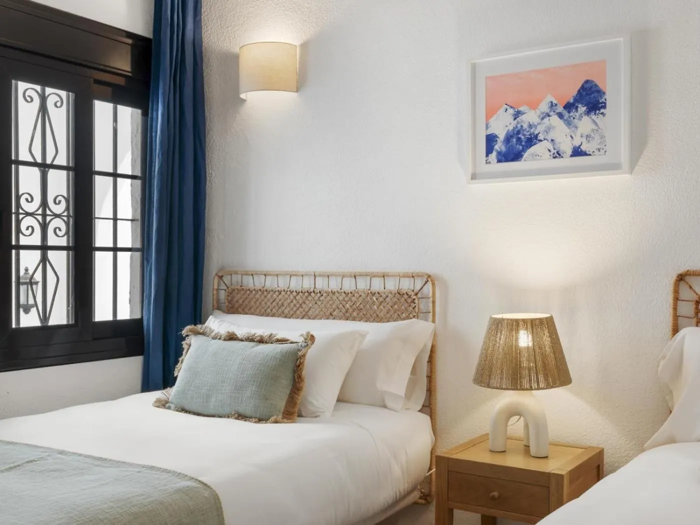 3 Bedroom Apartment In Aldea Blanca マルベーリャ 0*,