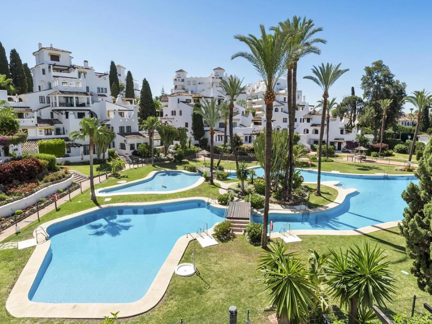 3 Bedroom Apartment In Aldea Blanca Marbella